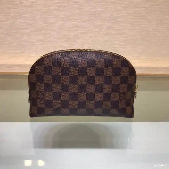 Cheap GM VUITTON POUCH COSMETIC LOUIS 0616